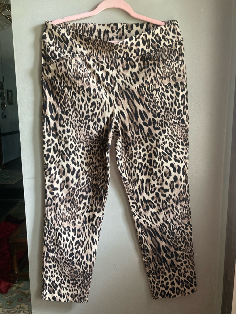 Chico's Animal Print Cropped Ankle Pants in Beige and Black